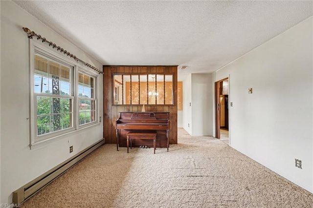 136 Beckford Drive, Lexington, NC 27295