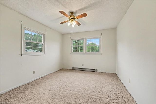 136 Beckford Drive, Lexington, NC 27295