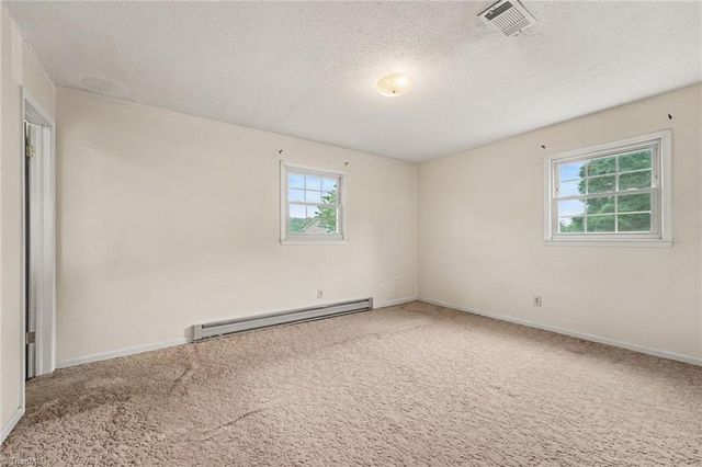 136 Beckford Drive, Lexington, NC 27295