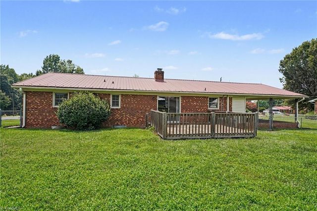 136 Beckford Drive, Lexington, NC 27295