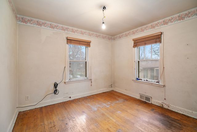 4850 162nd Street, Oak Forest, IL 60452