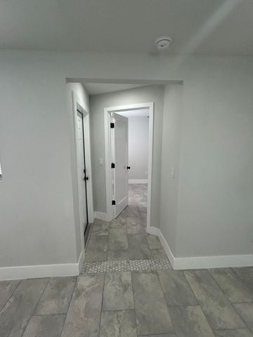 1531 W Avenue H W, Riviera Beach, FL 33404