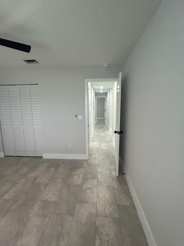 1531 W Avenue H W, Riviera Beach, FL 33404