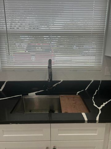 1531 W Avenue H W, Riviera Beach, FL 33404