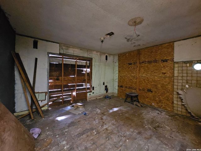 157 Halliday Ave, San Antonio, TX 78210
