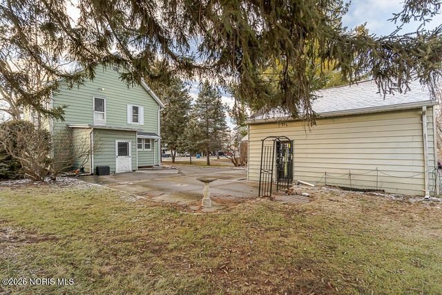 129 Harrison Avenue, Swanton, OH 43558