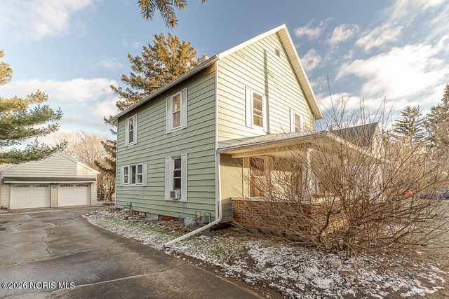 129 Harrison Avenue, Swanton, OH 43558