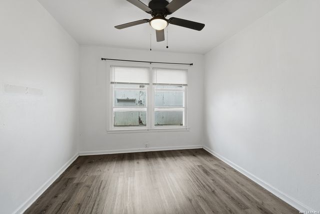 351 Rexford Dr, San Antonio, TX 78216