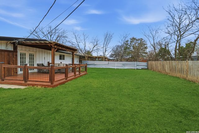 351 Rexford Dr, San Antonio, TX 78216