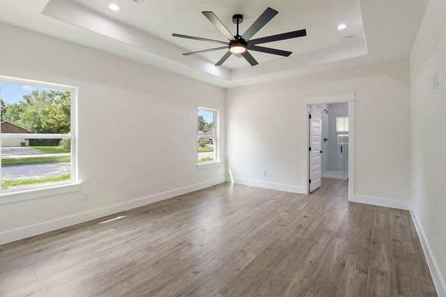 2035 White Feather Trail, Crosby, TX 77532