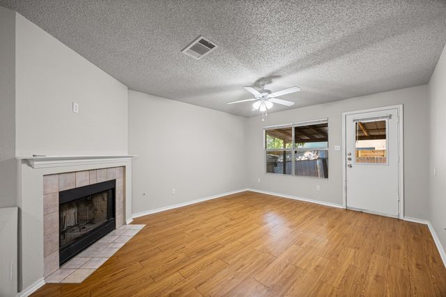 901 Calico DR, Austin, TX 78748