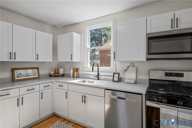 8957 Three Chopt Rd, Henrico, VA 23229
