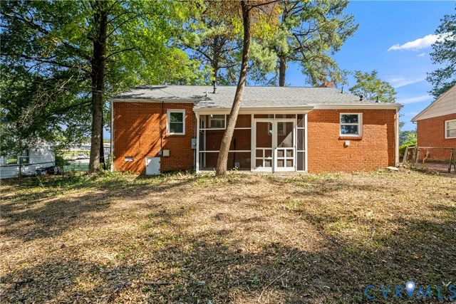 8957 Three Chopt Rd, Henrico, VA 23229