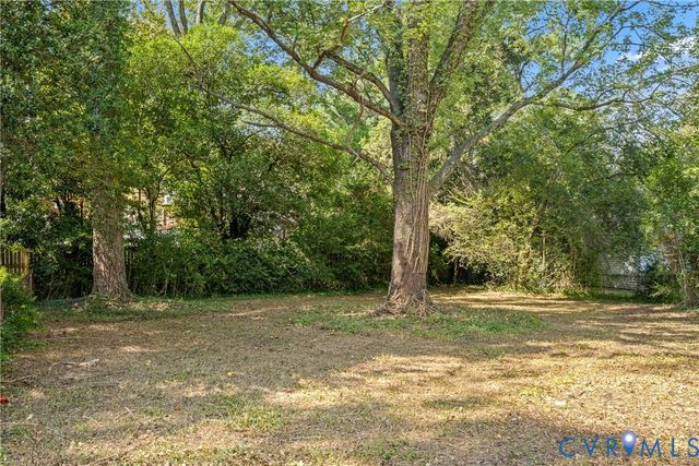 8957 Three Chopt Rd, Henrico, VA 23229