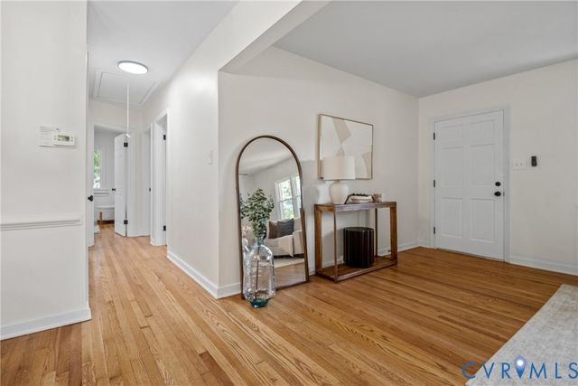 8957 Three Chopt Rd, Henrico, VA 23229
