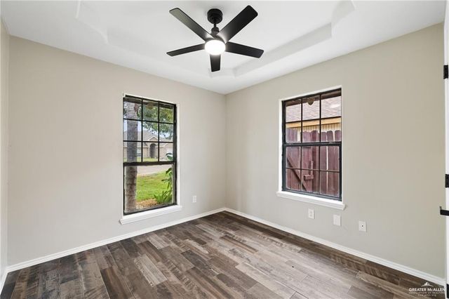 802 Goldfinch Avenue, Pharr, TX 78577