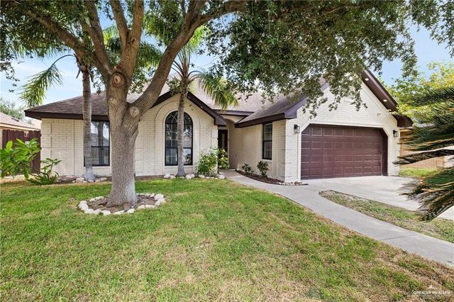 802 Goldfinch Avenue, Pharr, TX 78577