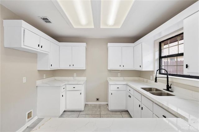 802 Goldfinch Avenue, Pharr, TX 78577