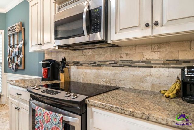 312 Bridgehampton Way, Perry, GA 31069