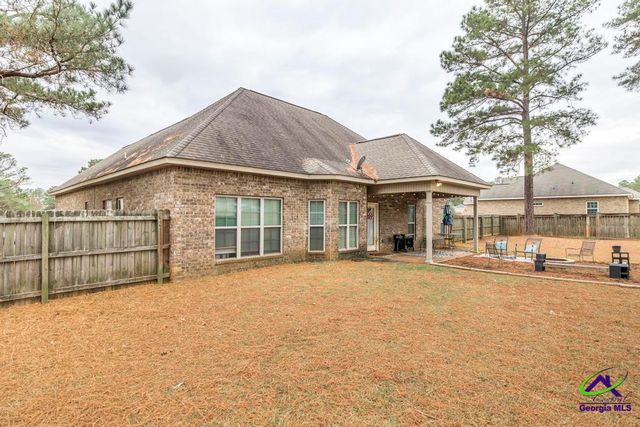 312 Bridgehampton Way, Perry, GA 31069