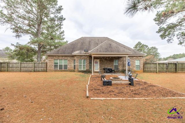 312 Bridgehampton Way, Perry, GA 31069