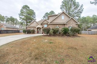 312 Bridgehampton Way, Perry, GA 31069
