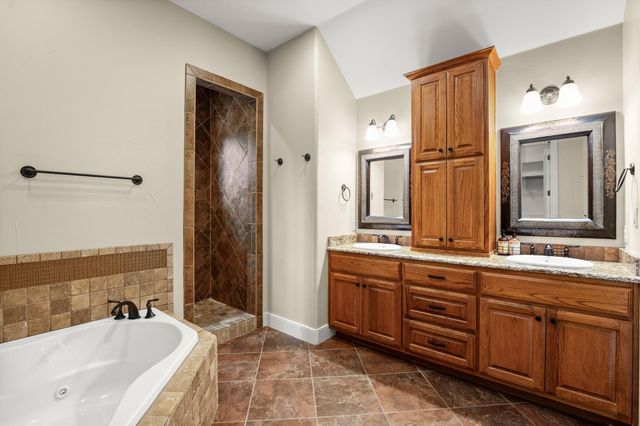 519 Golden Bear DR, Austin, TX 78738