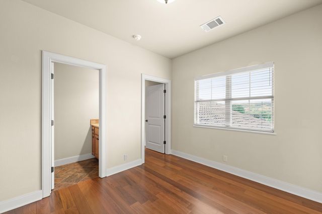 519 Golden Bear DR, Austin, TX 78738