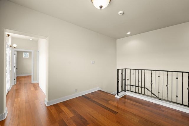 519 Golden Bear DR, Austin, TX 78738