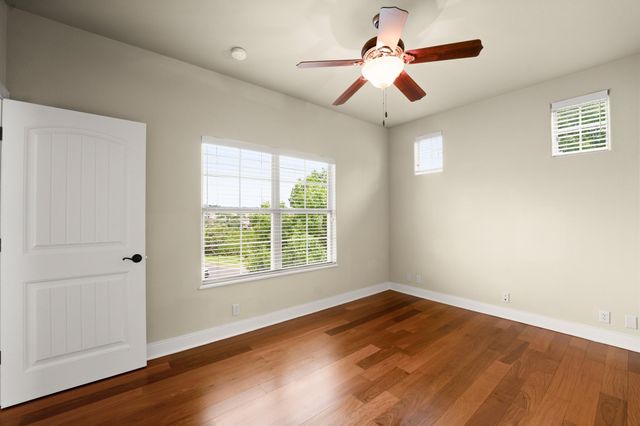 519 Golden Bear DR, Austin, TX 78738