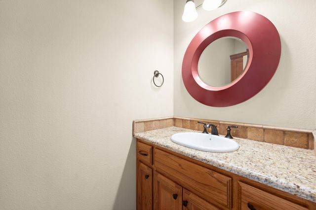 519 Golden Bear DR, Austin, TX 78738