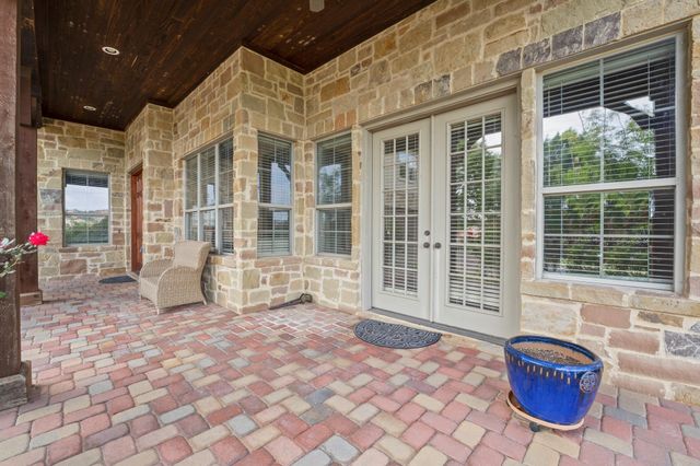 519 Golden Bear DR, Austin, TX 78738