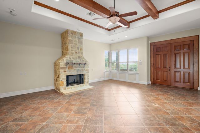 519 Golden Bear DR, Austin, TX 78738