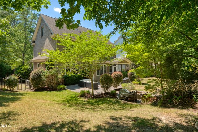 101 Roseberry Way, Holly Springs, NC 27540