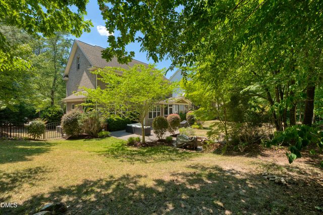 101 Roseberry Way, Holly Springs, NC 27540