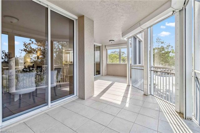 1001 Arbor Lake DR 101, Naples, FL 34110