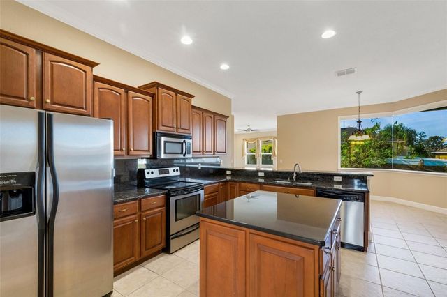 6743 HILLIS DRIVE, Lakeland, FL 33813