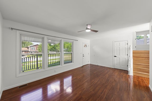 219 Kedvale Court, Bolingbrook, IL 60440