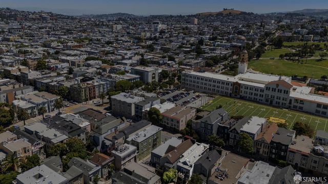 3652 17th Street, San Francisco, CA 94114