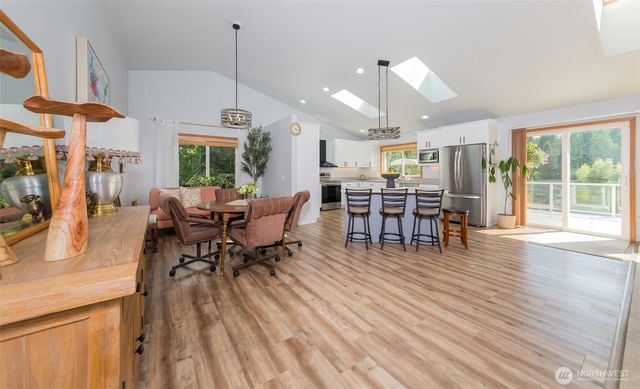 1010 W Stanley Street, Granite Falls, WA 98252