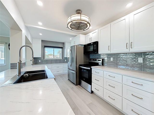 4186 100TH AVENUE N, Pinellas Park, FL 33782