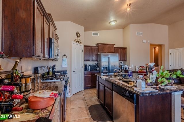 5874 MEGAN Street, Santa Teresa, NM 88008