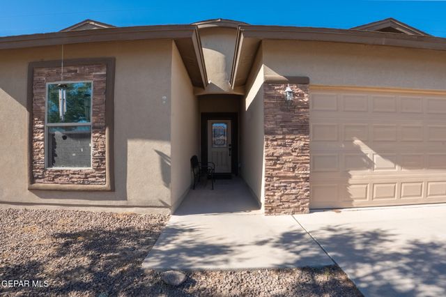 5874 MEGAN Street, Santa Teresa, NM 88008