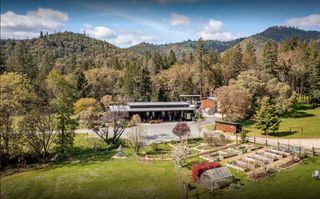 818 Slagle Creek Road, Grants Pass, OR 97527