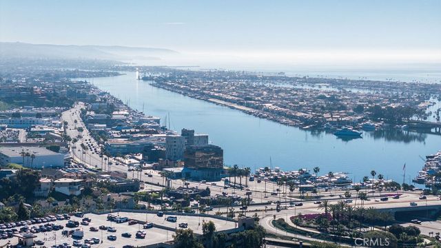 101 SCHOLZ PLAZA PH 16, Newport Beach, CA 92663