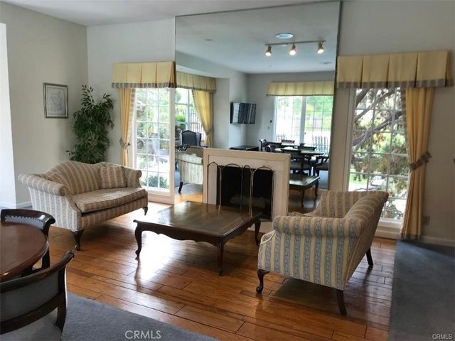 101 SCHOLZ PLAZA PH 16, Newport Beach, CA 92663