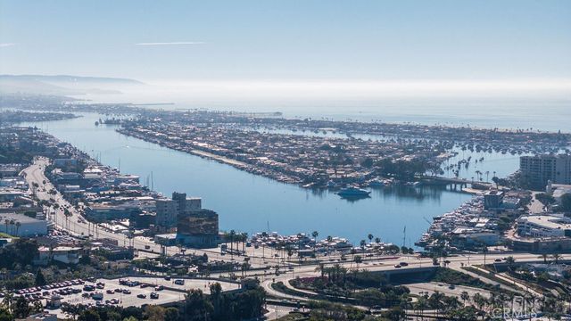 101 SCHOLZ PLAZA PH 16, Newport Beach, CA 92663