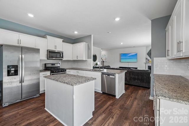 7105 Pennyroyal Way, Charlotte, NC 28216