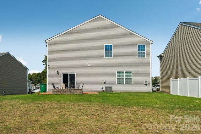 7105 Pennyroyal Way, Charlotte, NC 28216