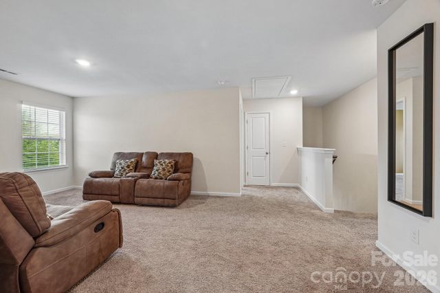 7105 Pennyroyal Way, Charlotte, NC 28216